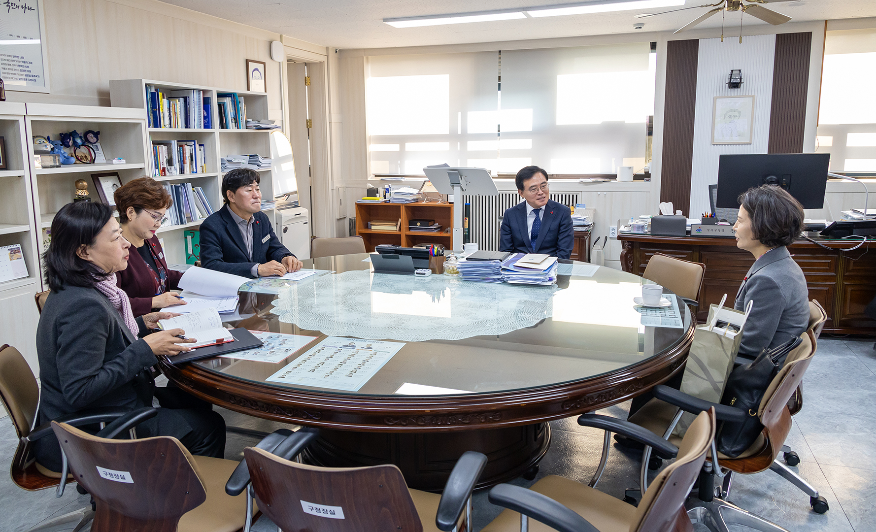 따뜻한 겨울나기 성금전달식 발산삼계탕