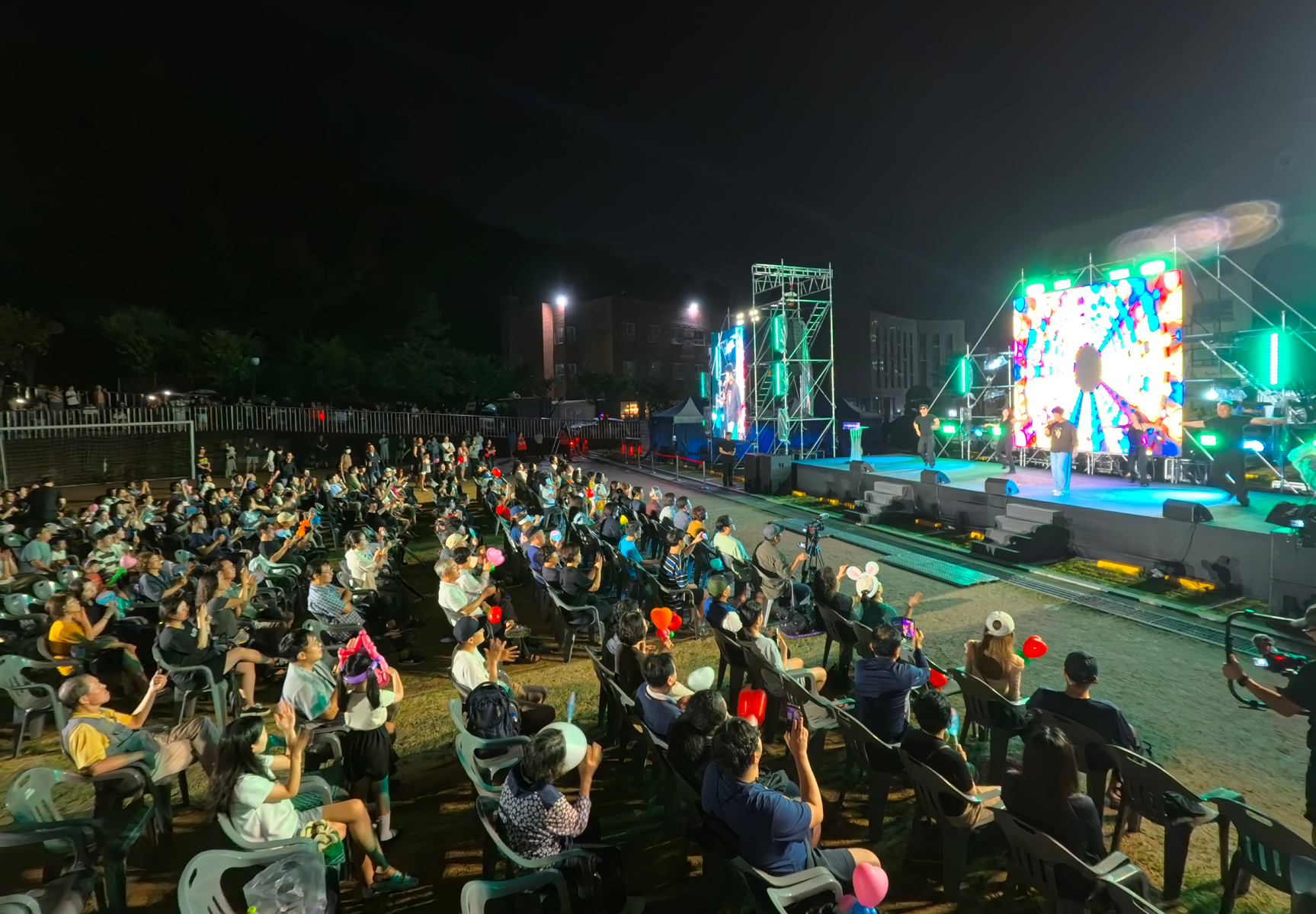  여름밤의 페스티벌